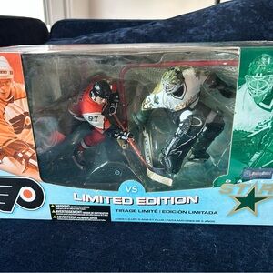 Jeremy Roenick and Marty Turco figures